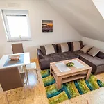 Modern And Vibrant Apartment *