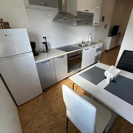 Apartmán Modern And Vibrant