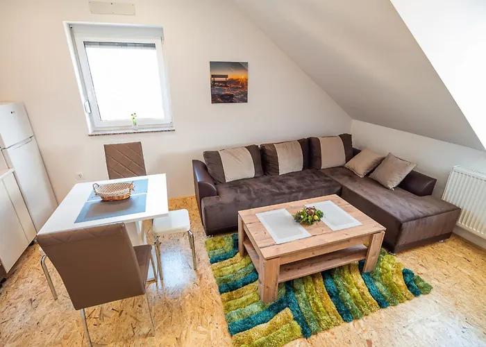 Modern And Vibrant Ljubljana Apartment *