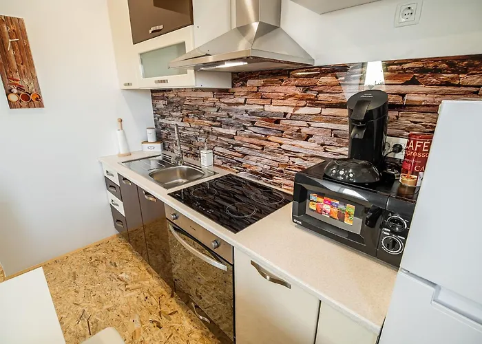 Modern And Vibrant Ljubljana Апартаменты *